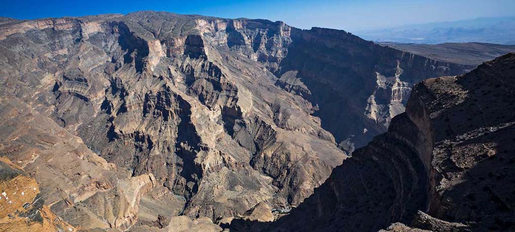 Jebel Shams (4WD) The Grand Canyon of Oman – Muscat Tours